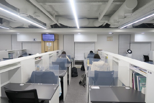 사진= 강남 메가스터디학원 팀플전문관 실내 전경